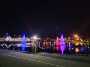 Vanguard Majestic Floating Christmas Trees