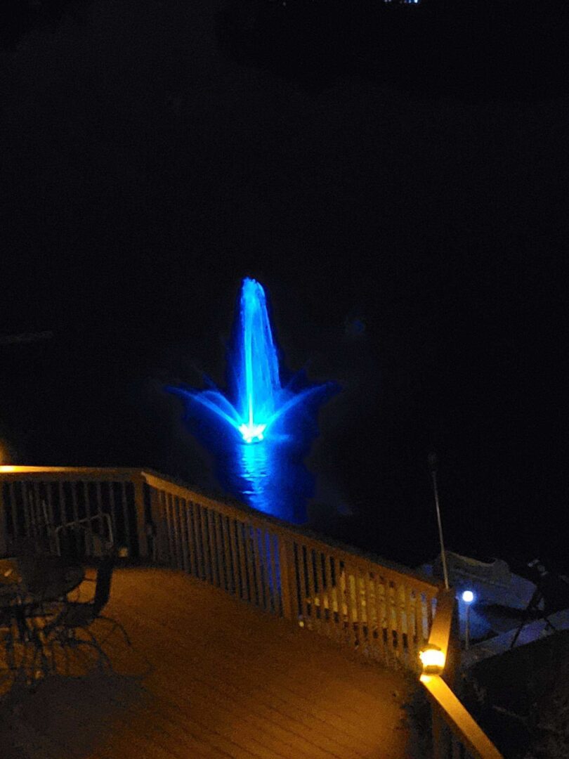 Vanguard Hydro-Torque 275 Series Floating Lake Fountain
